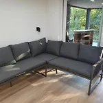 Chalet In The Woods With Nordic Bath Manhay