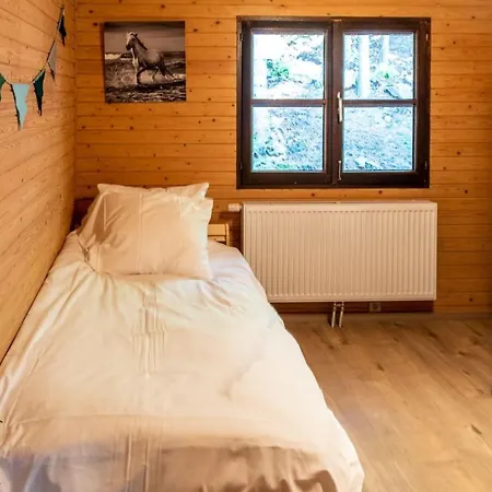 In The Woods With Nordic Bath Chalet *