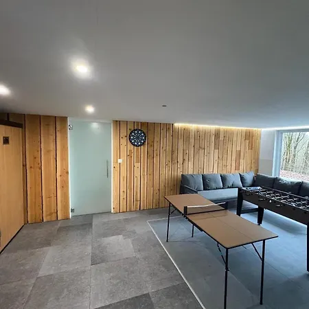 In The Woods With Nordic Bath Chalet