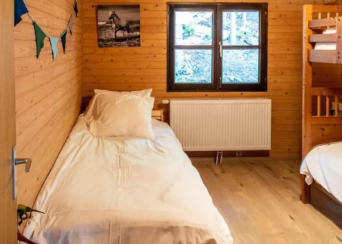 In The Woods With Nordic Bath Chalet *