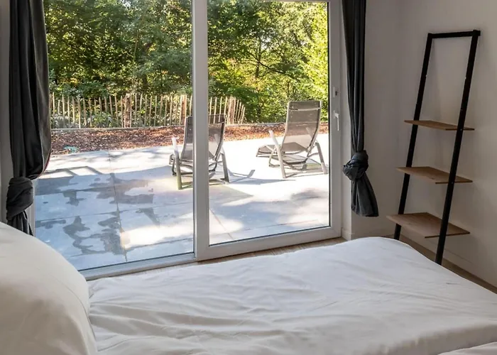 In The Woods With Nordic Bath Chalet *